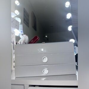 jewelry organizer